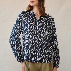 NWT Bella Dahl Long Sleeve Shirred Raglan Shirt (L)